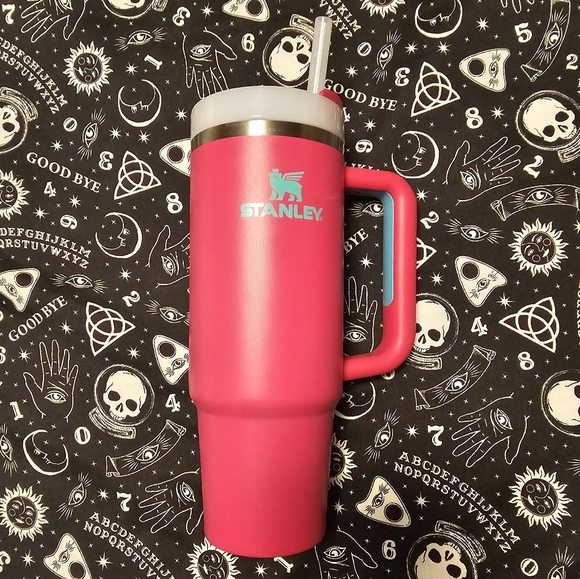 2 slightly used Stanley tumblers - Picture 6 of 10